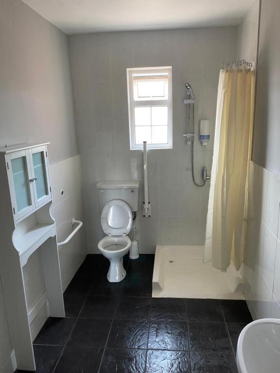 Seaview Lodge Inverin Экстерьер фото